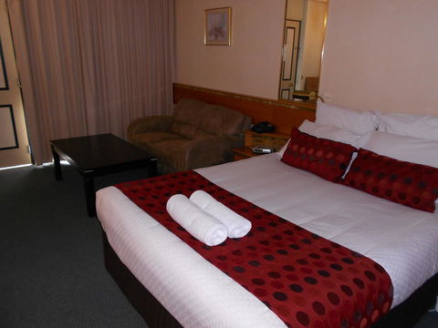 Commodore Regent - Sunshine Coast Tourism 32