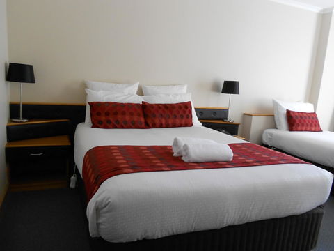 Commodore Regent - Sunshine Coast Tourism 7