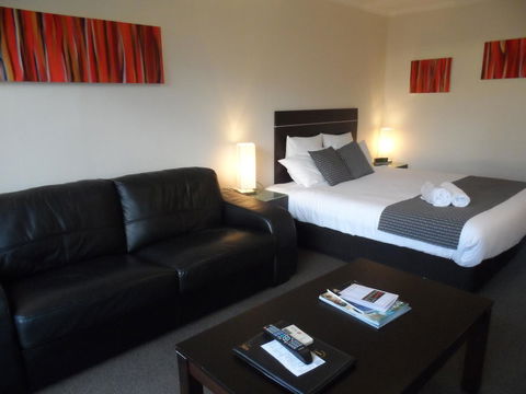 Commodore Regent - Sunshine Coast Tourism 6