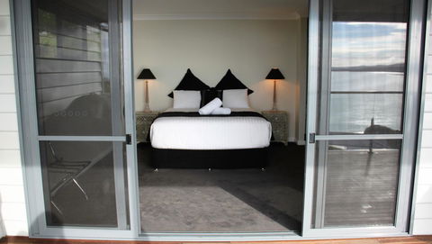 SEA EAGLE COTTAGE Amazing Views Of Bay Of Fires - Holiday Sunshine Coast 8