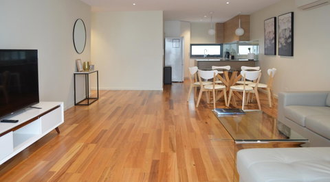 Kangaroo Bay Apartments - Sunshine Coast Tourism 10
