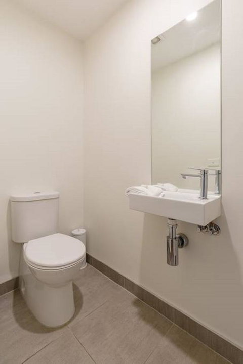 Kangaroo Bay Apartments - Sunshine Coast Tourism 25