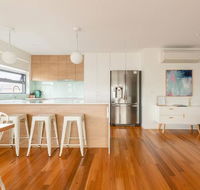 Kangaroo Bay Apartments - Holiday Sunshine Coast