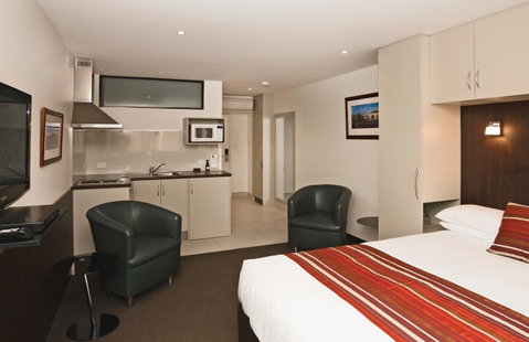 Motel 429 - Sunshine Coast Tourism 12