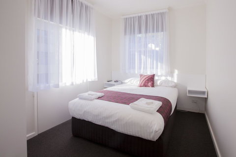Motel 429 - Sunshine Coast Tourism 43