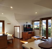 Riverside StudioPrivate - Holiday Sunshine Coast