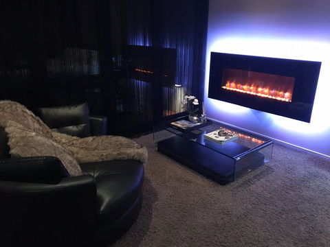 Amare Beachside Luxury - Holiday Sunshine Coast 8