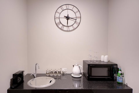 Amare Beachside Luxury - Holiday Sunshine Coast 17