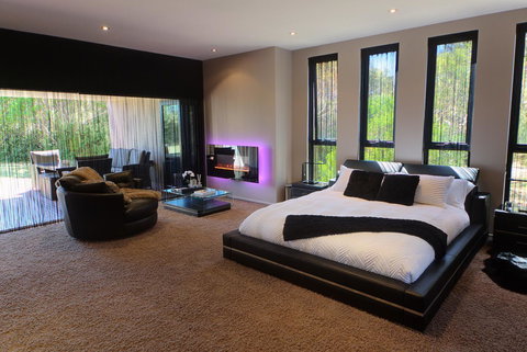 Amare Beachside Luxury - Holiday Sunshine Coast 10