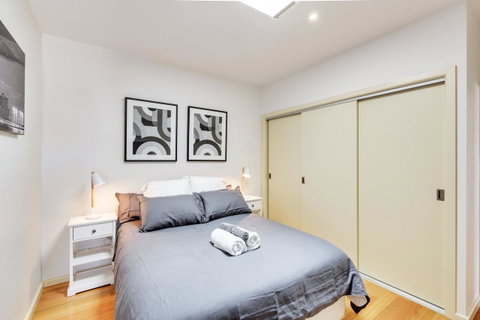 Bellerive Marina View Apartments NO 27 - Sunshine Coast Tourism 8