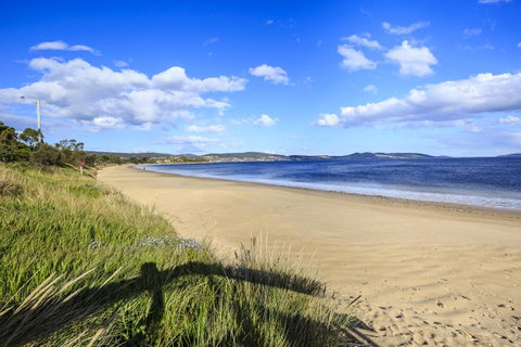 Bellerive Marina View Apartments NO 27 - Sunshine Coast Tourism 22
