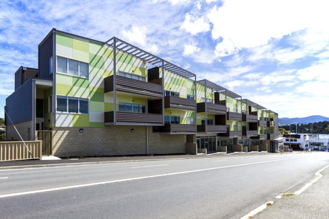 Bellerive Marina View Apartments NO 27 - Sunshine Coast Tourism 24