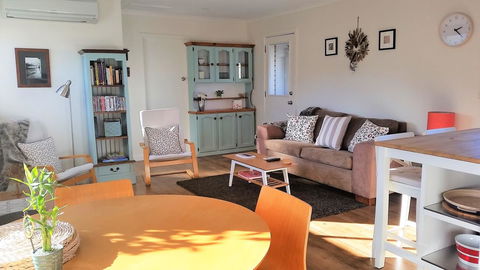 Driftwood-Cottage - Sunshine Coast Tourism 3
