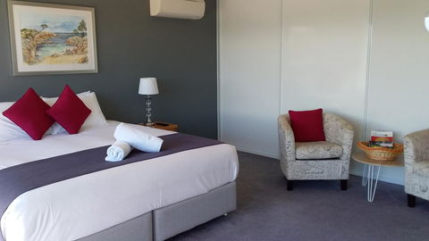 Pelican Point Sanctuary - Sunshine Coast Tourism 31