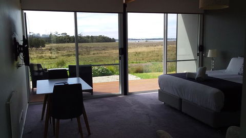 Pelican Point Sanctuary - Sunshine Coast Tourism 16