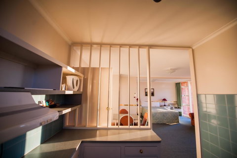 Parklane Motel - Sunshine Coast Tourism 4