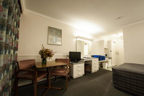 Parklane Motel - Sunshine Coast Tourism 16
