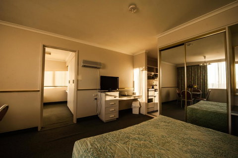 Parklane Motel - Sunshine Coast Tourism 20