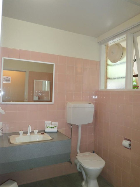 Parklane Motel - Sunshine Coast Tourism 41