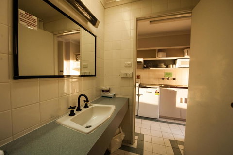 Parklane Motel - Sunshine Coast Tourism 24