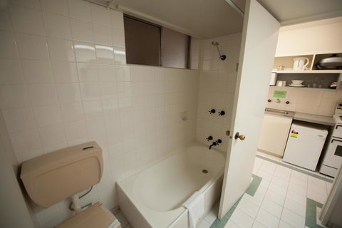Parklane Motel - Sunshine Coast Tourism 29