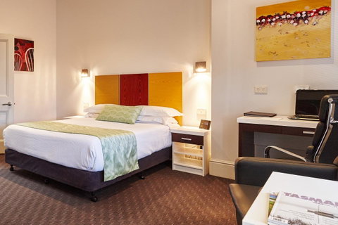 Auldington Hotel - Sunshine Coast Tourism 13