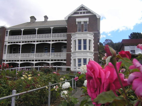 Auldington Hotel - Sunshine Coast Tourism 24