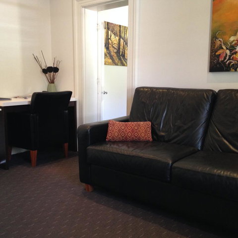 Auldington Hotel - Sunshine Coast Tourism 43