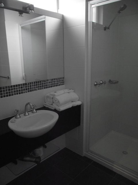 Auldington Hotel - Sunshine Coast Tourism 38