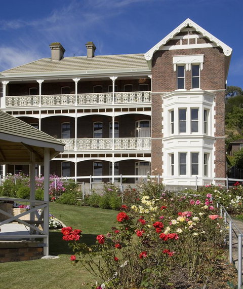Auldington Hotel - Sunshine Coast Tourism 0