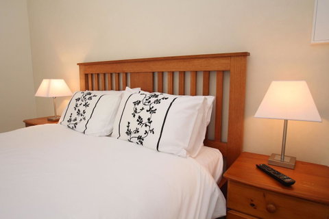 Richmond Coachmans Rest - Sunshine Coast Tourism 12