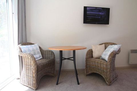 Richmond Coachmans Rest - Sunshine Coast Tourism 15