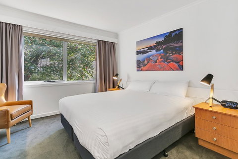 Hotel Launceston - Sunshine Coast Tourism 12