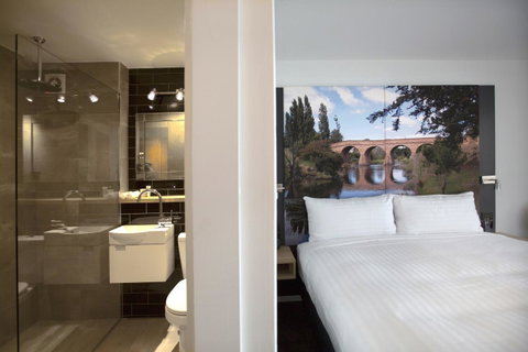 Hotel Launceston - Sunshine Coast Tourism 7