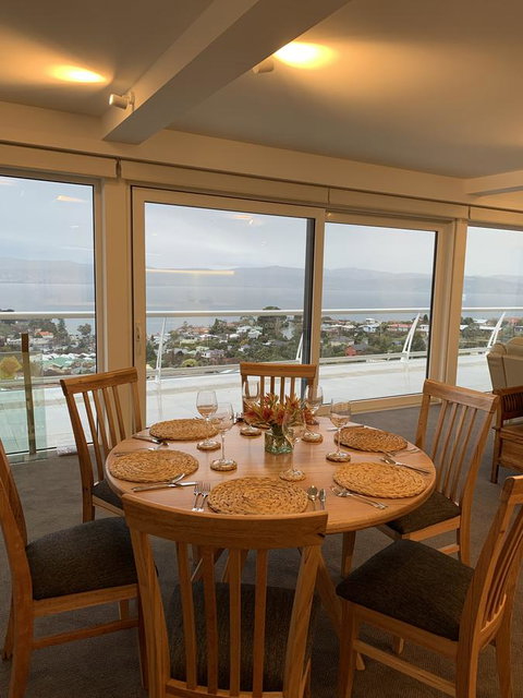 Anchorage Tasmania - Sunshine Coast Tourism 10