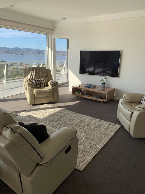 Anchorage Tasmania - Sunshine Coast Tourism 14