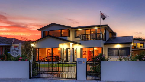 Birchwood On The River - Devonport, Tasmania - Self-Contained And Self-Catering Accommodation - Sunshine Coast Tourism 3