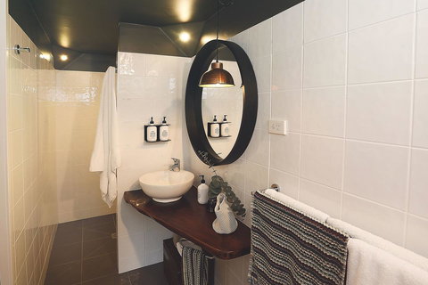 Ship Inn Stanley - Holiday Sunshine Coast 16