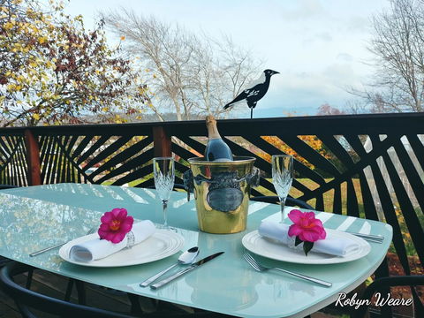 The WeareHouse In Deloraine - Sunshine Coast Tourism 3