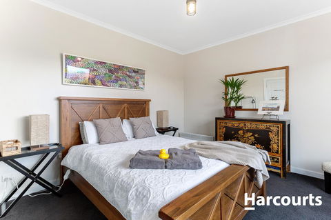 The WeareHouse In Deloraine - Sunshine Coast Tourism 4