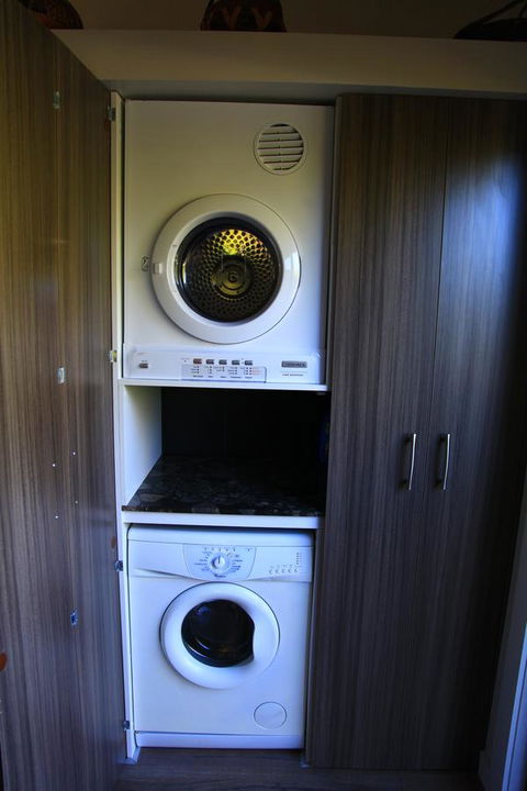 The WeareHouse In Deloraine - Sunshine Coast Tourism 36