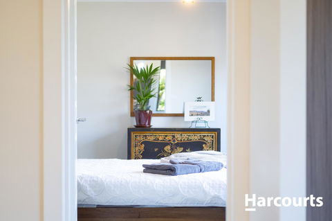 The WeareHouse In Deloraine - Sunshine Coast Tourism 21