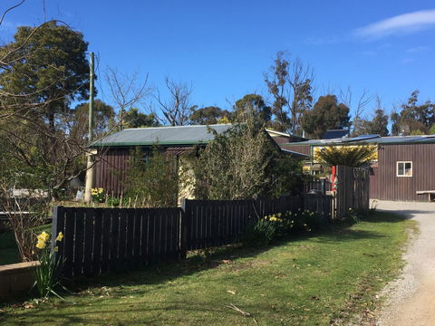 Eureka Farm - Holiday Sunshine Coast 0