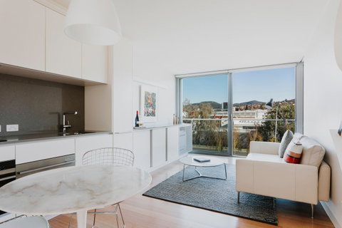 Quarry House Luxury Retreat - Sunshine Coast Tourism 1