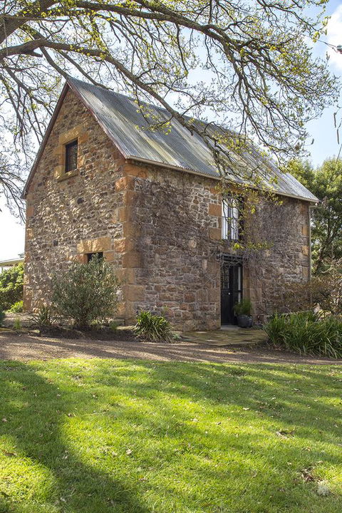 Twamley Farm - Holiday Sunshine Coast 0