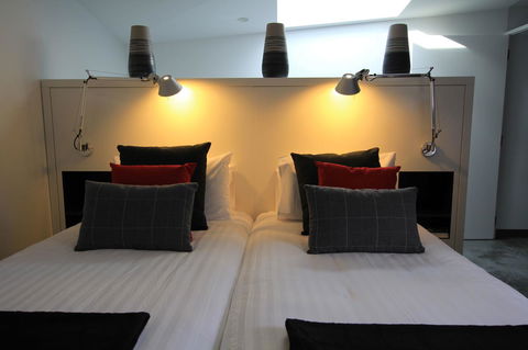 Old Bishop\'s Quarters Heritage, Modern & Unique Accommodation - Holiday Sunshine Coast 4