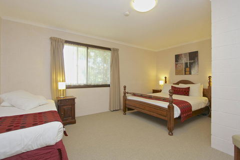 Grosvenor Court Apartments - Sunshine Coast Tourism 2