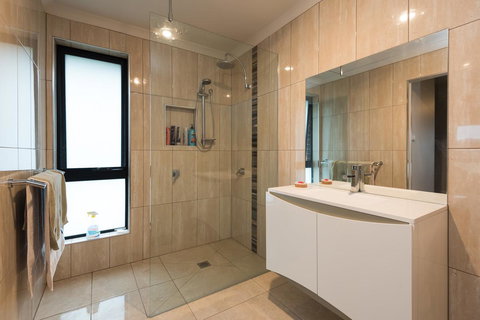 Euphoria House - Sunshine Coast Tourism 5