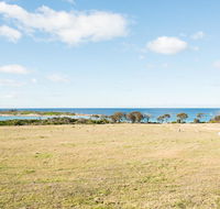 Beach Break Bicheno - Sunshine Coast Tourism