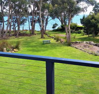 Four Seasons Waterfront Villas - Sunshine Coast Tourism